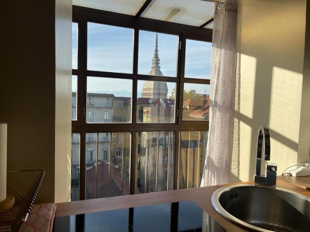 Apartmán Le Finestre Sulla Mole Turín Exteriér fotografie