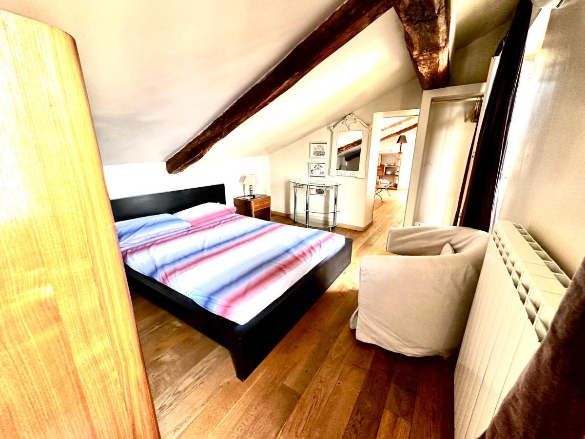 Apartmán Le Finestre Sulla Mole Turín Exteriér fotografie