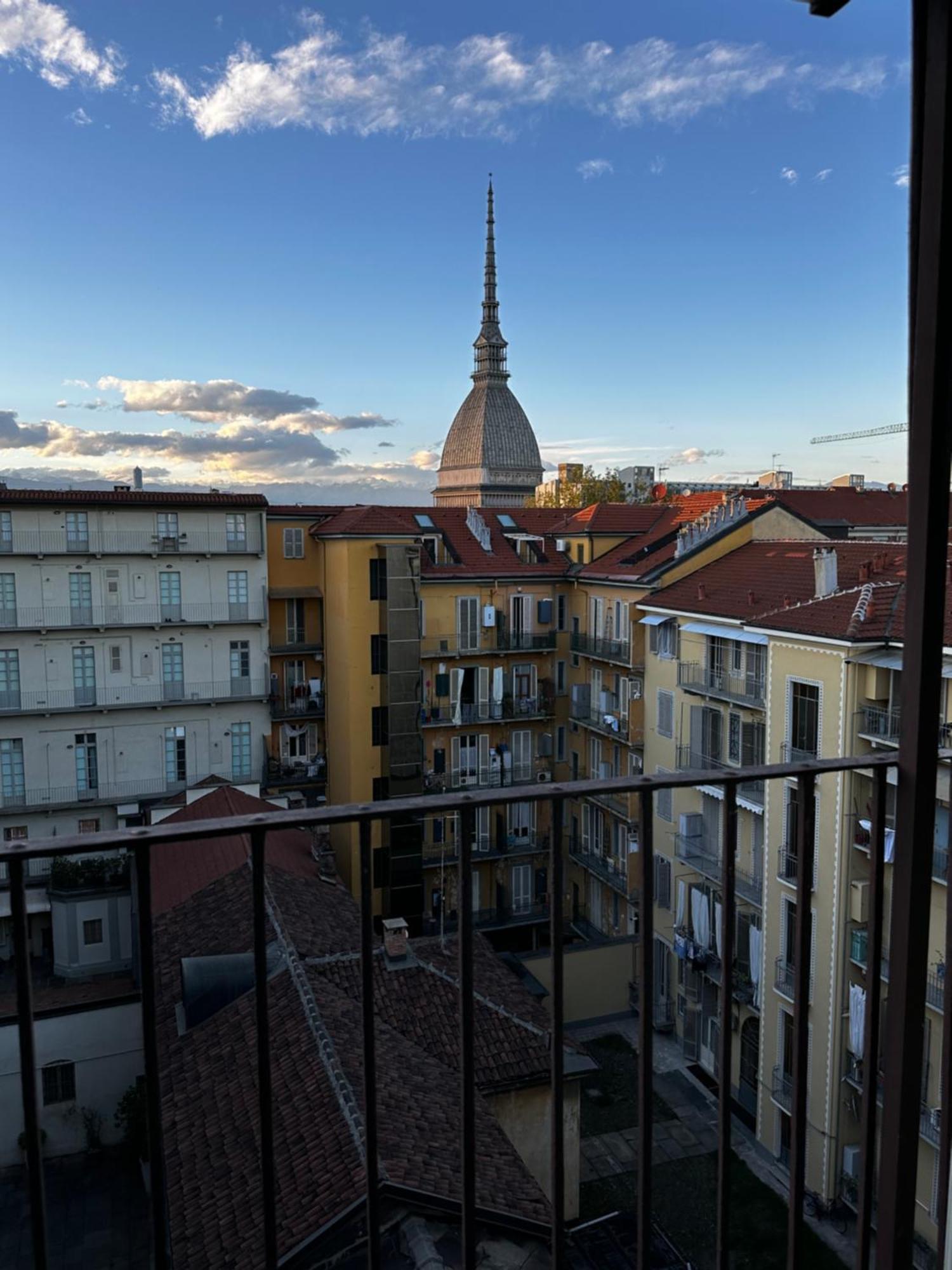 Apartmán Le Finestre Sulla Mole Turín Exteriér fotografie