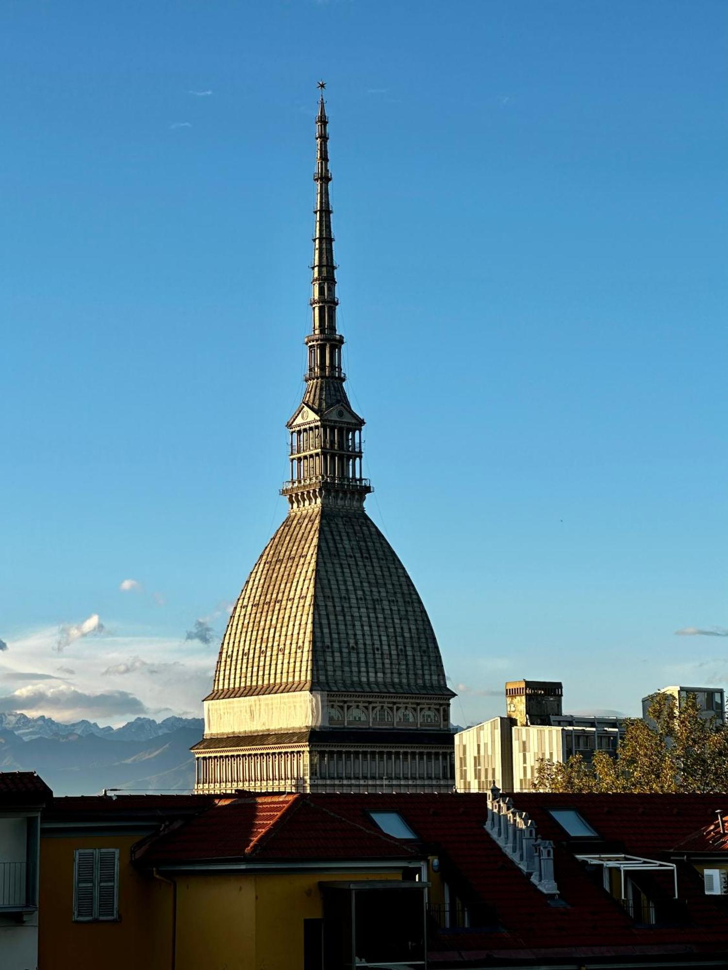 Apartmán Le Finestre Sulla Mole Turín Exteriér fotografie