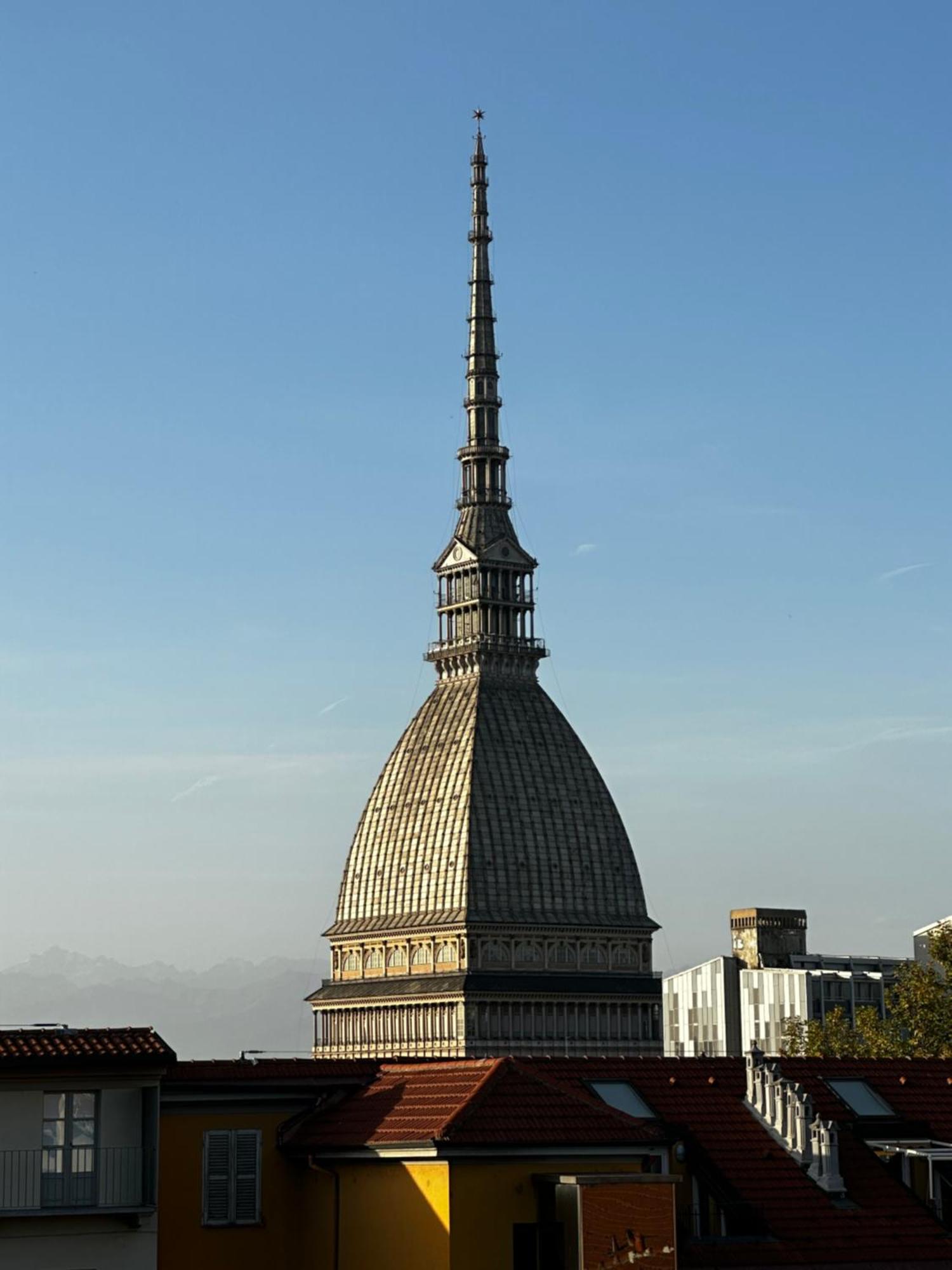 Apartmán Le Finestre Sulla Mole Turín Exteriér fotografie
