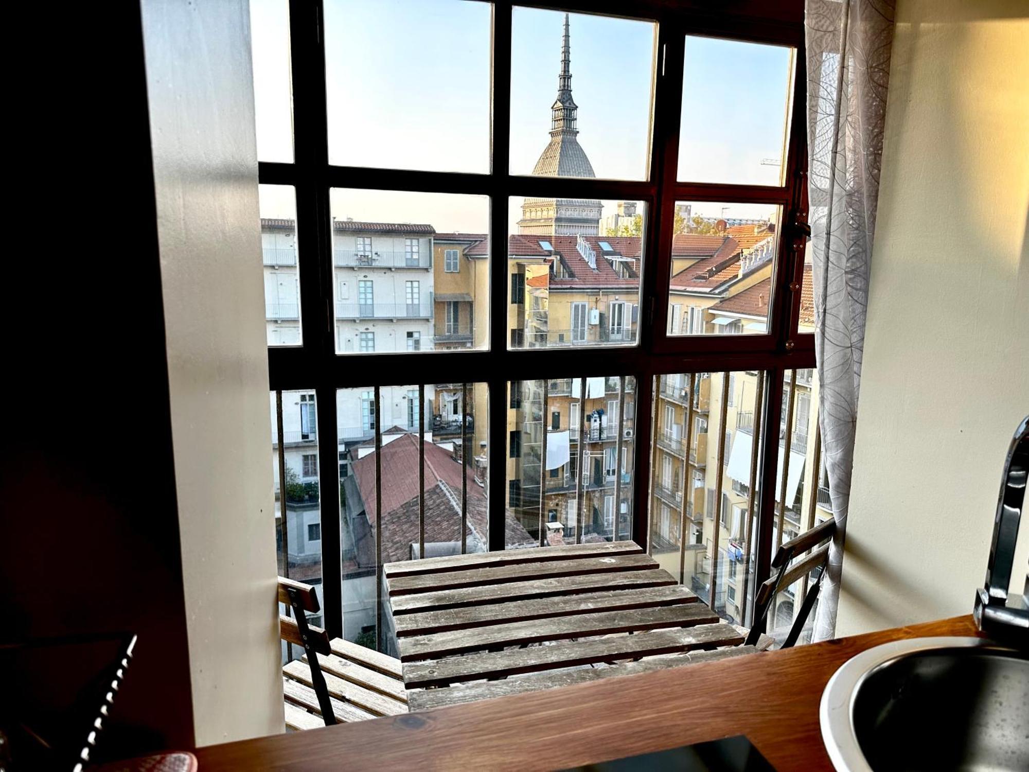 Apartmán Le Finestre Sulla Mole Turín Exteriér fotografie